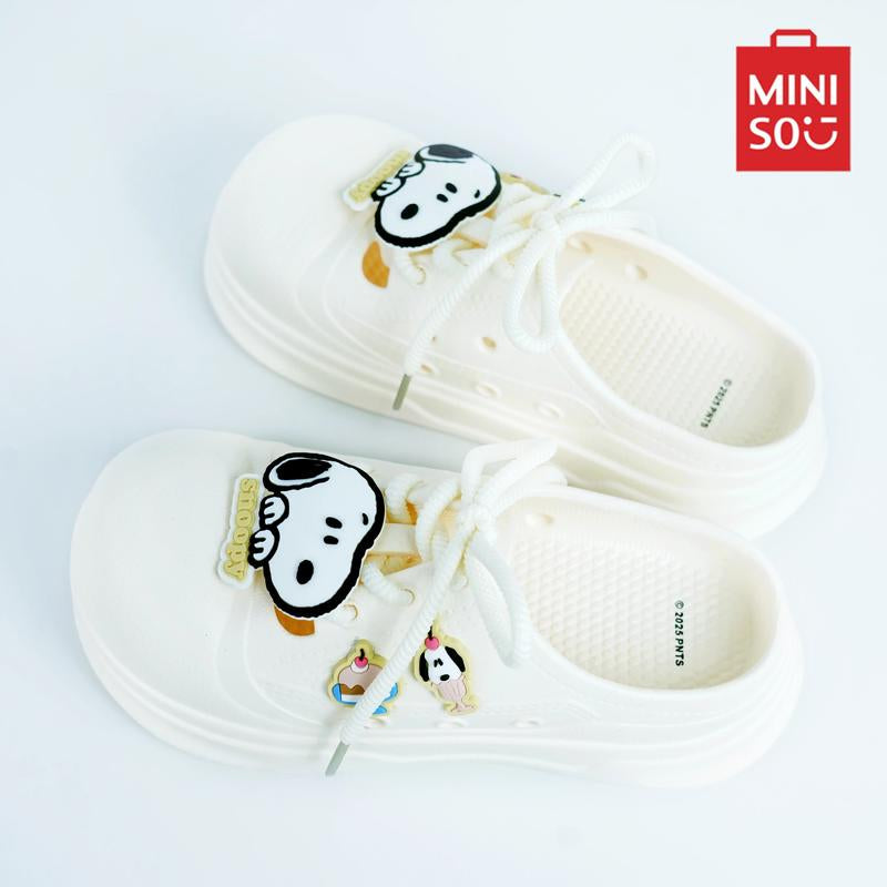 Snoopy - Themed Fashionable Laced Slippers: Cozy for Indoor Relaxing and Casual Home Wear